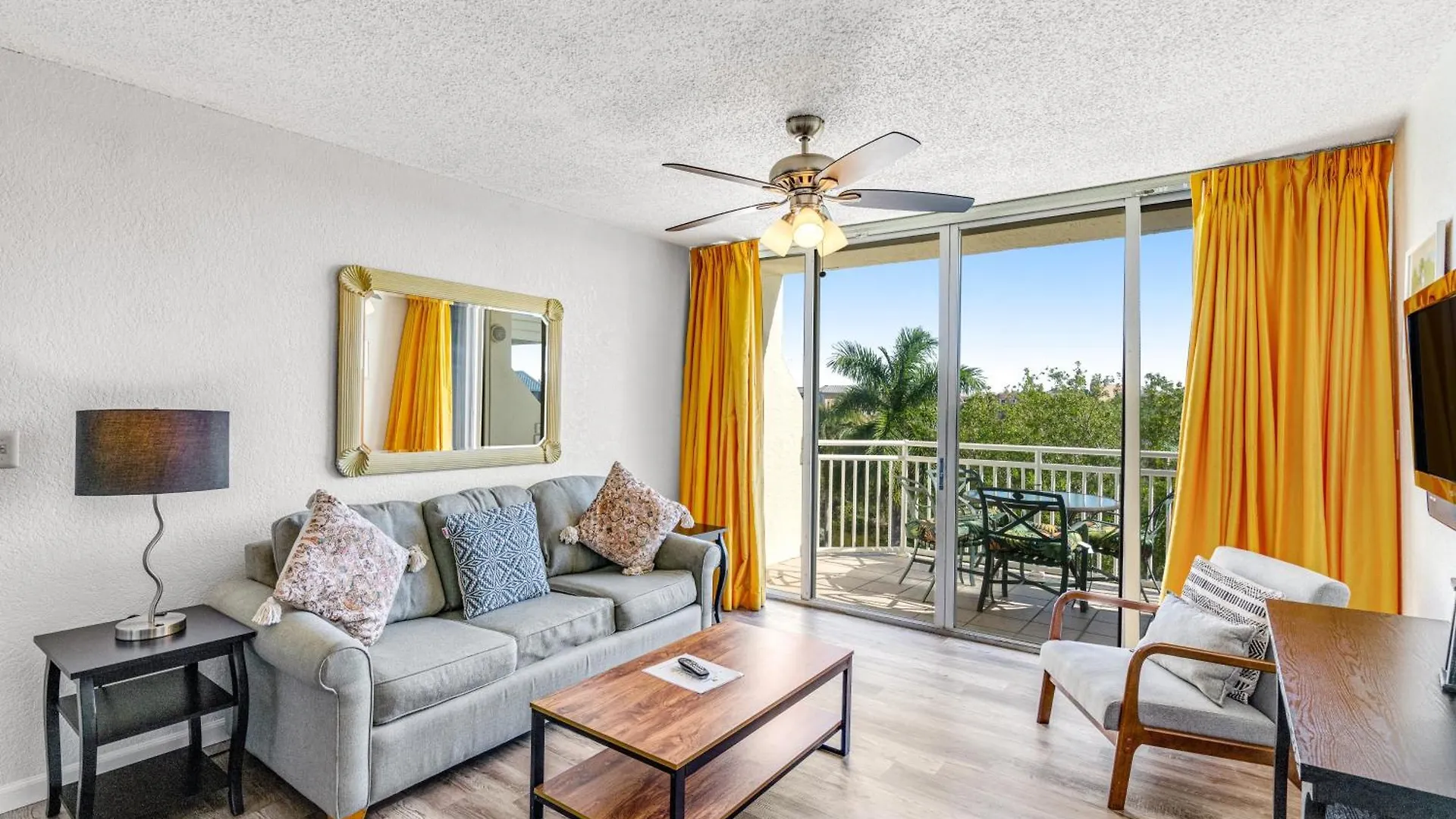Apartamento Sunrise Suites Tierra Bomba Suite #403 Cayo Hueso