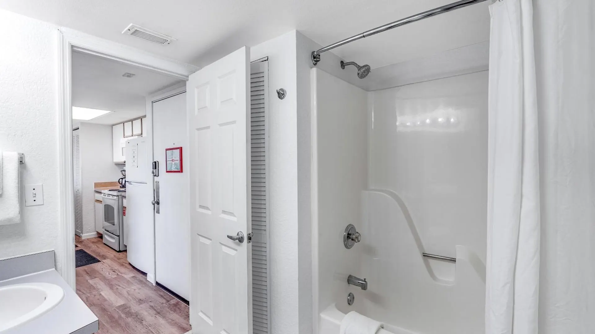 Sunrise Suites Tierra Bomba Suite #403 Key West