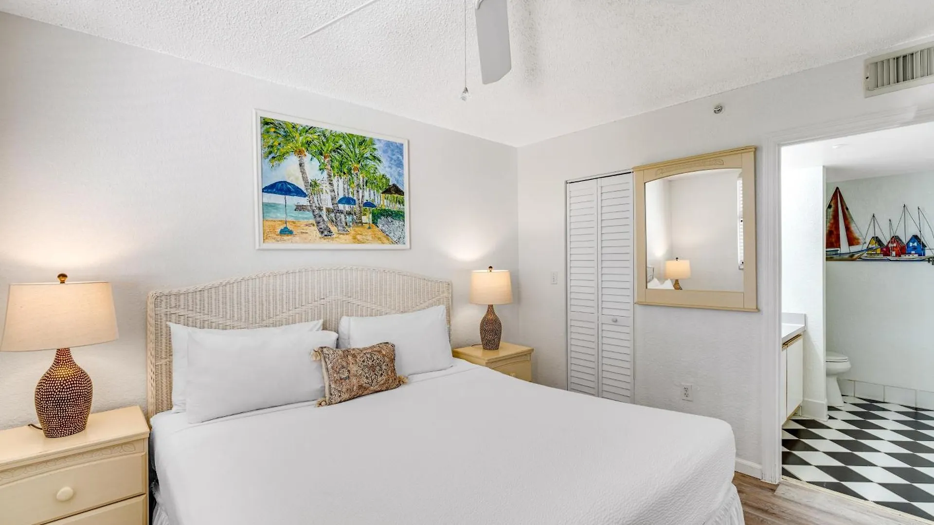 Sunrise Suites Tierra Bomba Suite #403 Key West United States