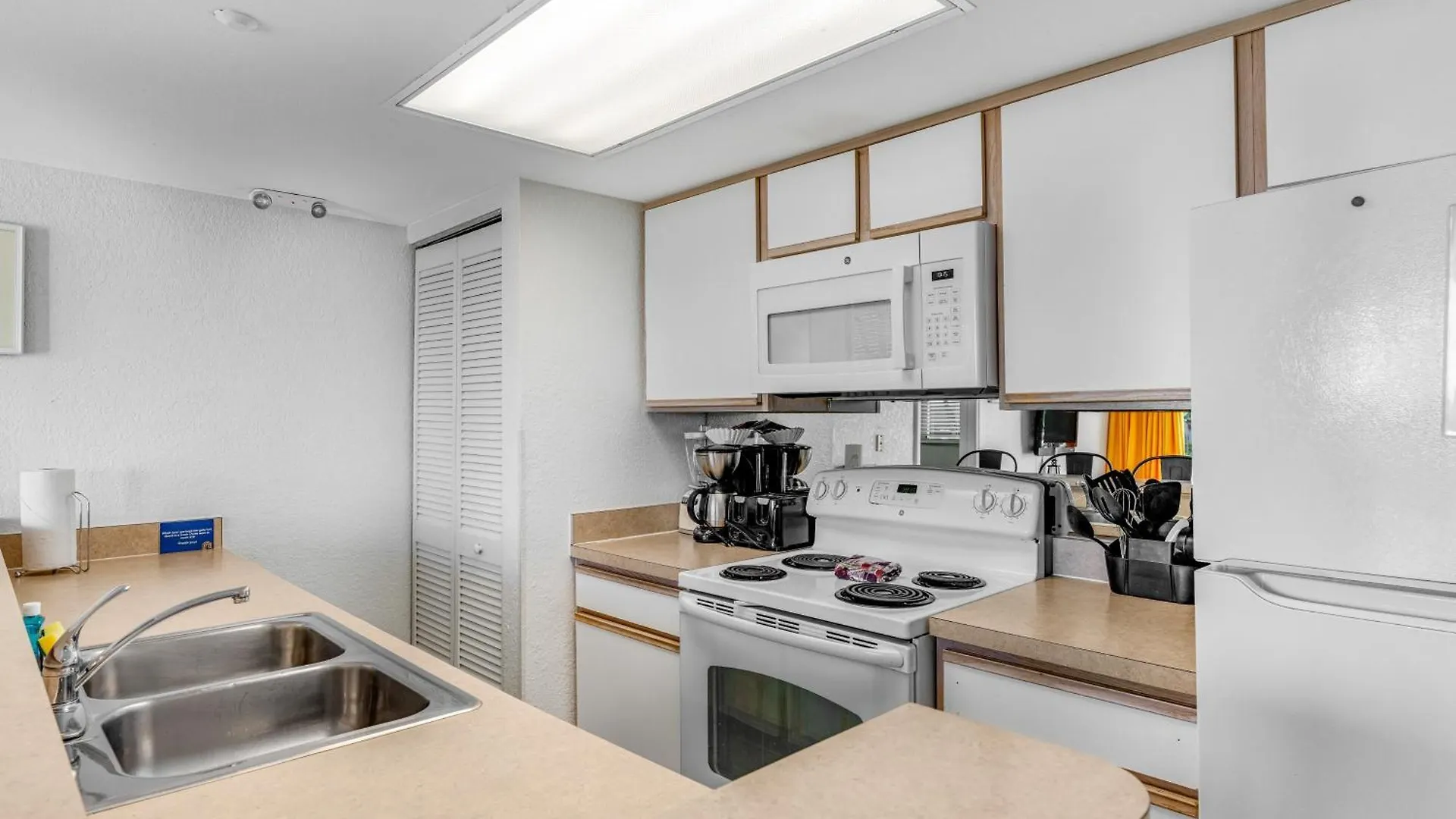 Apartment Sunrise Suites Tierra Bomba Suite #403 Key West